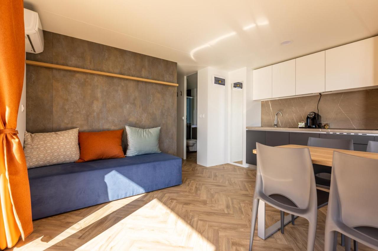 Apartment mit Terrasse